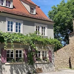 3* Pensionat Weingut Gaestehaus Weigand